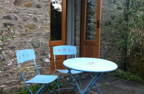 Llandovery Cottage | Cosy Barn In lovely quiet location In The Brecon Beacons