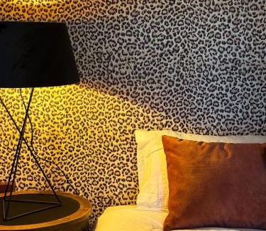 Schipperskwartier Apartment | Cosy Boudoir Suites - 4p