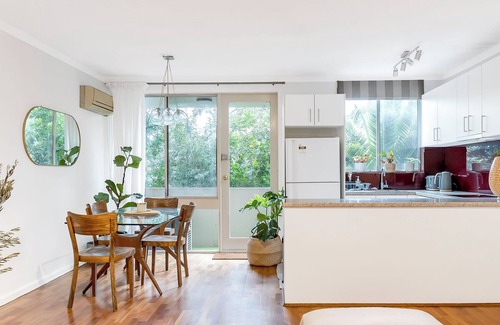 Lane Cove West Apartment | Cosy Bright 1 BDR Apt Lane Cove