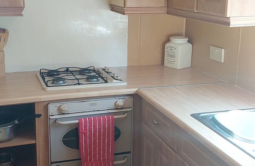 Broadford House | Cosy caravan in central location on the Isle of Skye.
