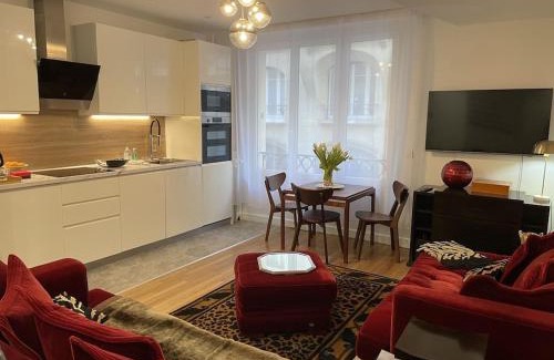 Chaillot Apartment | Cosy, chic, touristique