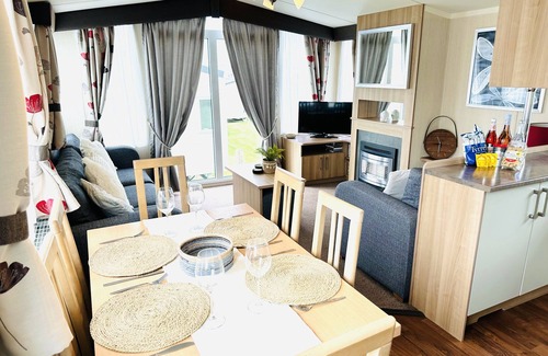 Muston House | Cosy Corner Blue Dolphin