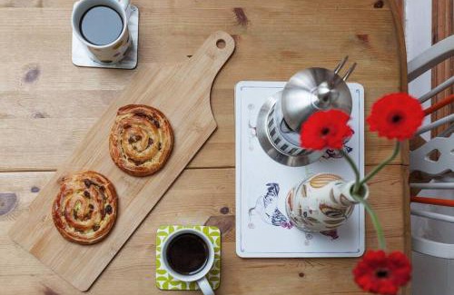 Moreton-in-Marsh House | Cosy Cotswolds cottage with strong WiFi and self check in service