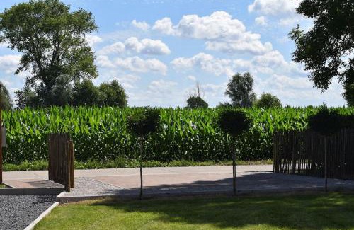 Poeke House | Cosy Cott, een verborgen logeerplek in het landelijke Poeke.