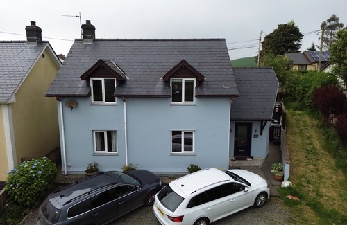 Tregaron House | Cosy cottage in Cambrian Mountains, near Aberystwyth, Devils Bridge, Elan Valley