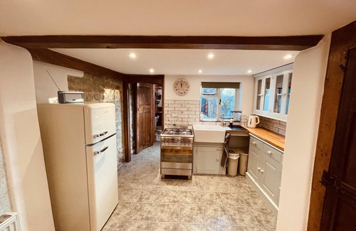 Shaftesbury Cottage | Cosy Cottage Retreat in Shaftesbury