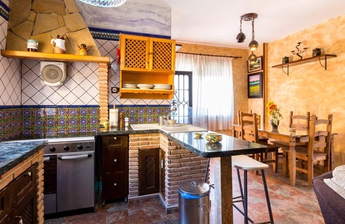 Los Guajares Other | Cosy cottage with views, pool and wifi