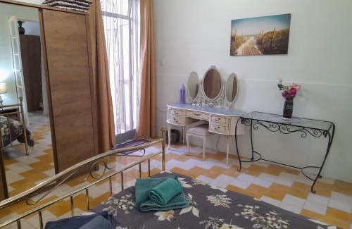 Bugibba Apartment | Cosy Family Apt Near the Sea