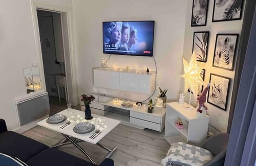 12th Arrondissement Apartment | Cosy flat in the heart of Paris 12