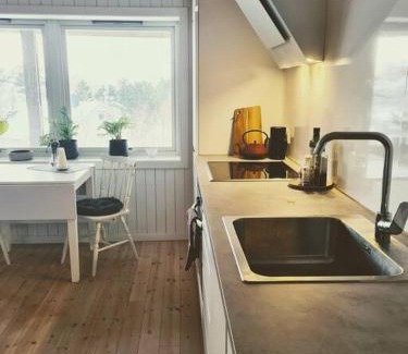 Narvik Apartment | Cosy Holiday Apt Close to Gondola and Town Center