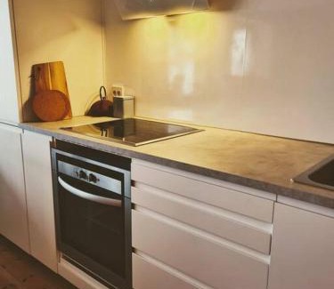 Narvik Apartment | Cosy Holiday Apt Close to Gondola and Town Center