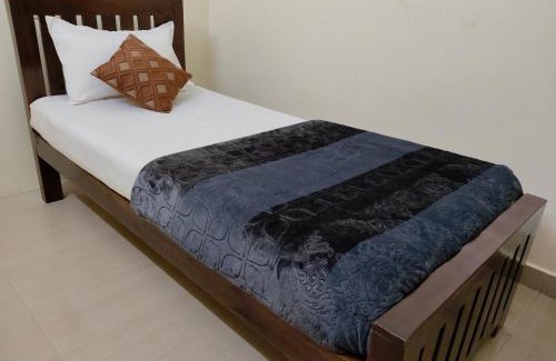Chennai House | Cosy Homestay Behind Airport, close to DLF & RMZ IT park, MIOT and SRM Hospitals, Trade Center
