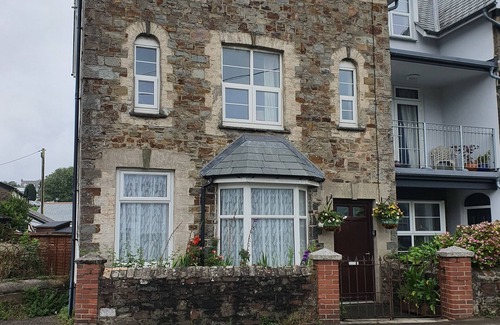 Stratton Apartment | Cosy light and spacious apartment in the heart of Stratton