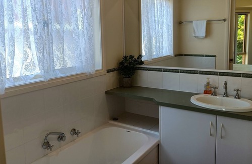 Mildura House | Cosy Mildura Cottage