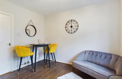 Colchester Apartment | Cosy Modern Apartment Colchester
