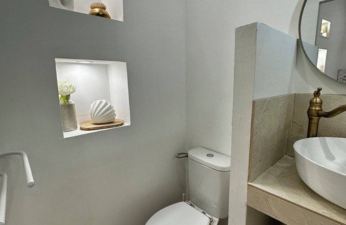 Pezenas Apartment | ✨ Cosy nest in the heart of Pézenas - Comfort & charm by Sandro