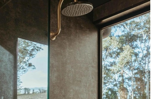 Beaumont House | Cosy Off-Grid Cabin in Kangaroo Valley - Miguel