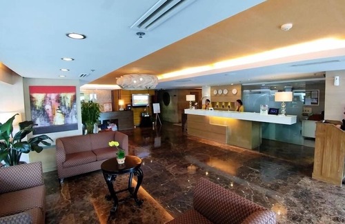 Canlubang Apartment | Cosy Premiere Studio Apt with Lake View