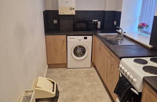 Shotts Apartment | Cosy pub flat in Shotts between Glasgow and Edinburgh