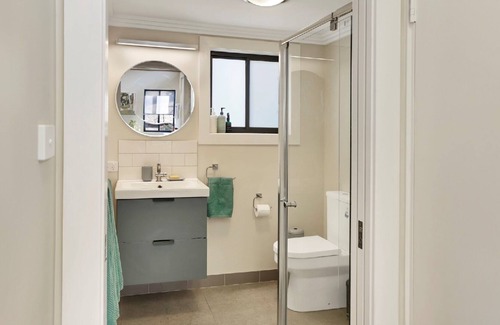 North Tamworth Apartment | Cosy Secluded Pocket 5 Mins From Tamworth Cbd!