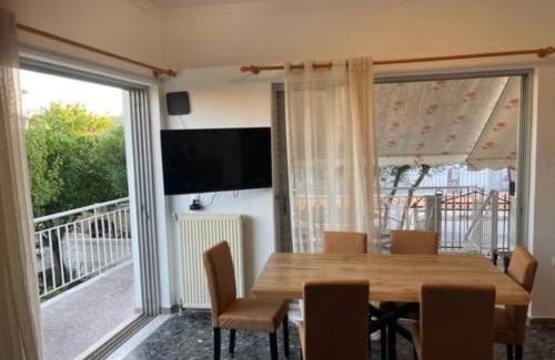 Dilesi House | Cosy spot near the beach only 45 min from Athens