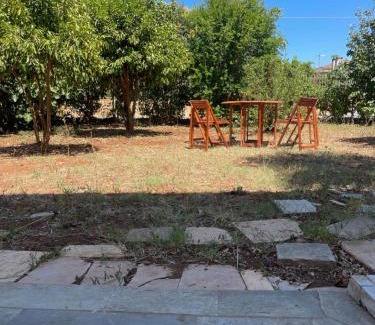 Dilesi House | Cosy spot near the beach only 45 min from Athens