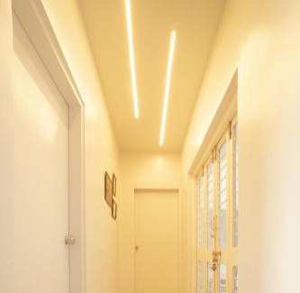 Kolhapur Apartment | Cosy Stay, balcony,Ambient Light