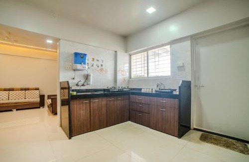 Kolhapur Apartment | Cosy Stay, balcony,Ambient Light