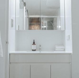 Greenwich Apartment | Cosy studio with a big view