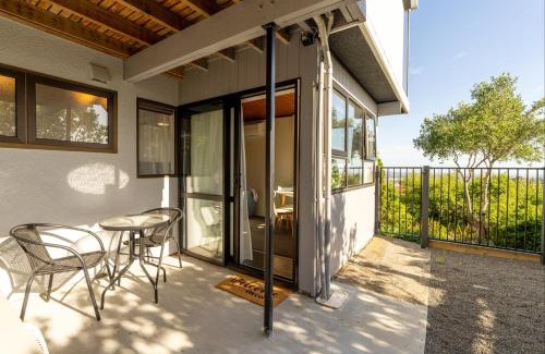 Whanganui House | Cosy Unit With Incredible Views & SKY TV