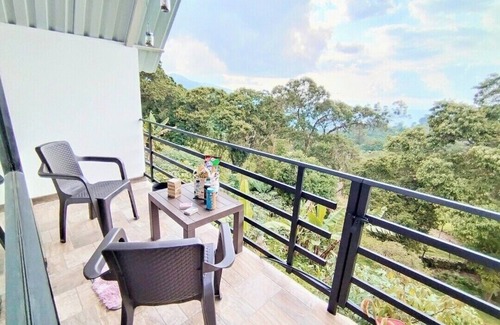 San Antonio del Tequendama Cabin | Cottage with Jacuzzi in the forest