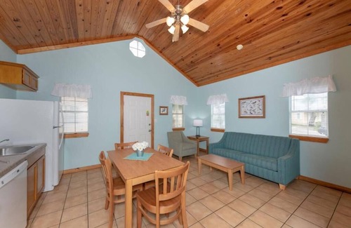 Fulton House | Cottage 11 at D&R Pelican Bay Resort - Pet Friendly