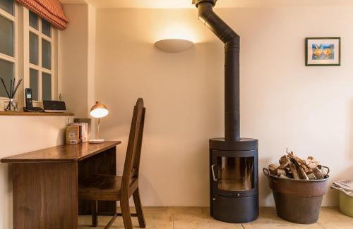 Witney House | Cottage 2 New Yatt Farm