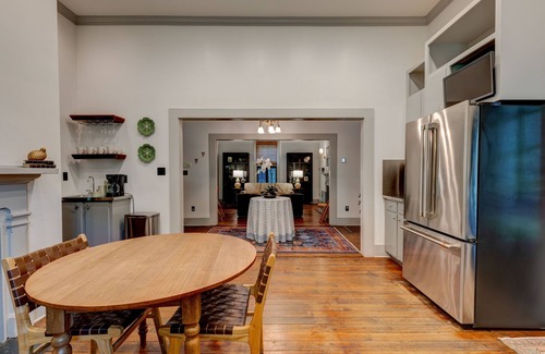 Thomasville House | Cottage 229 - Downtown Historic Thomasville Getaway