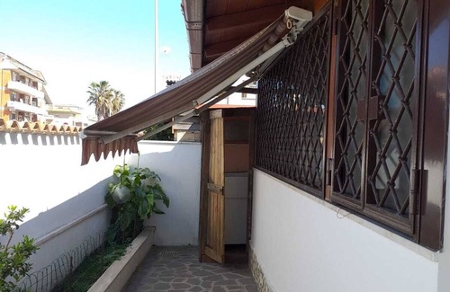 Centro Giano Cottage | Cottage 30 steps from the sea