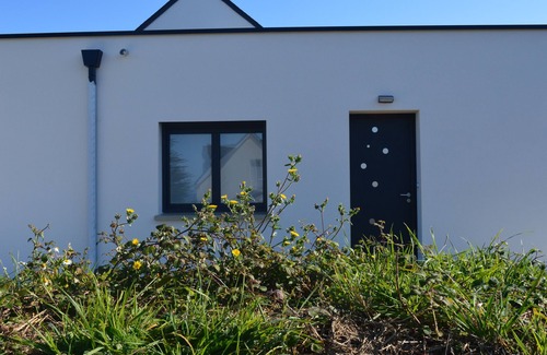 Penvenan House | Cottage 500 m from the beach and the port - Modern and new