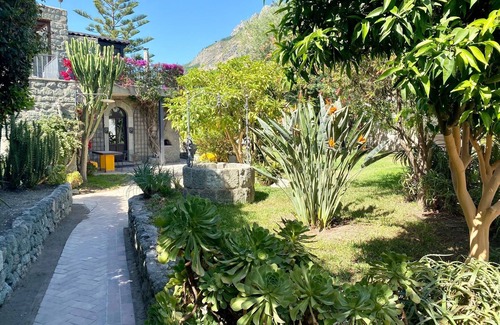 Panza Apartment | "Cottage Africa" with terrace, swimming pool and thermal whirlpool