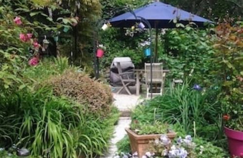 Dinan Cottage | Cottage Albertine- In A Garden Setting With Views Over The Rooftops Of Dinan