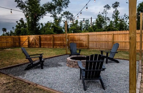 Pretty Bayou Cottage | Cottage At Kingspoint *Newly Renovated*
