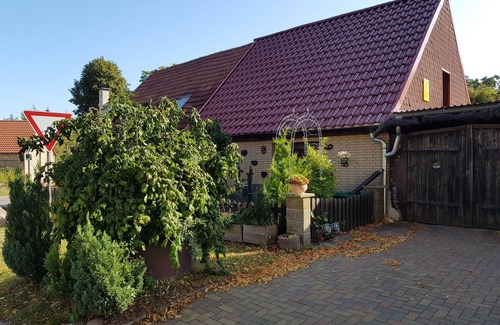 Densow House | Cottage at the horse farm, 2 bedrooms