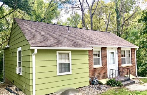 Ames Apartment | Cottage by the Park