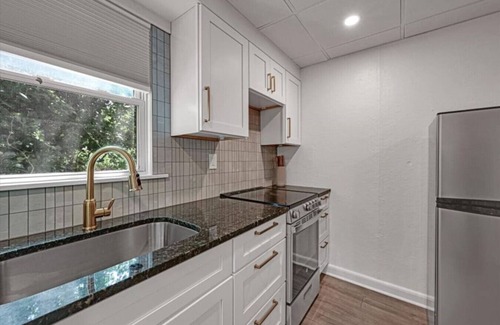 Parkesburg House | Cottage by the Pines