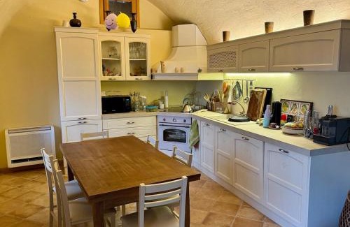 Bellano Apartment | Cottage by the pool with stunning lake view