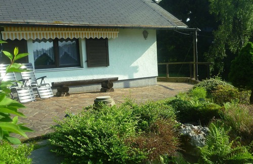 Klingenthal House | Cottage for up to 3 persons and pet with fireplace, sauna, satellite TV, toilet, bathtub