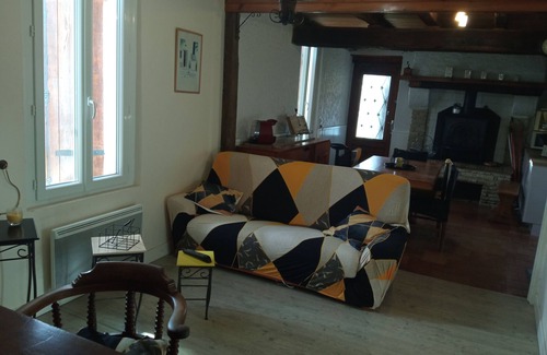 Saint-Colomb-de-Lauzun House | Cottage in the countryside with swimming pool