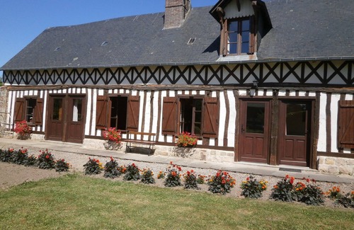 Saint-Riquier-es-Plains House | Cottage (Maison Normande) in the countryside 6Km from the Sea