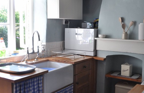 Brampton Cottage | Cottage In Brampton (Near Aylsham), Norfolk