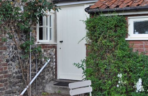 Brampton Cottage | Cottage In Brampton (Near Aylsham), Norfolk