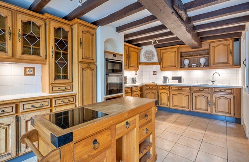 Bridgnorth Cottage | Cottage in Bridgnorth with Hot Tub & Garden