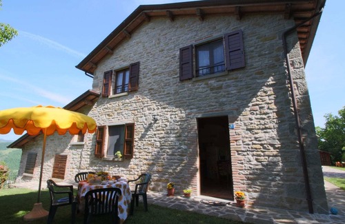 Apecchio Cottage | Cottage in Marche near Ski Slopes & Pool